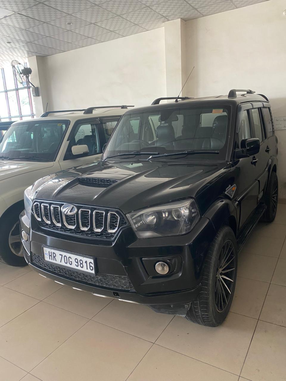 2016 Mahindra Scorpio S10 2WD 2016 Mahindra Scorpio S10 2WD