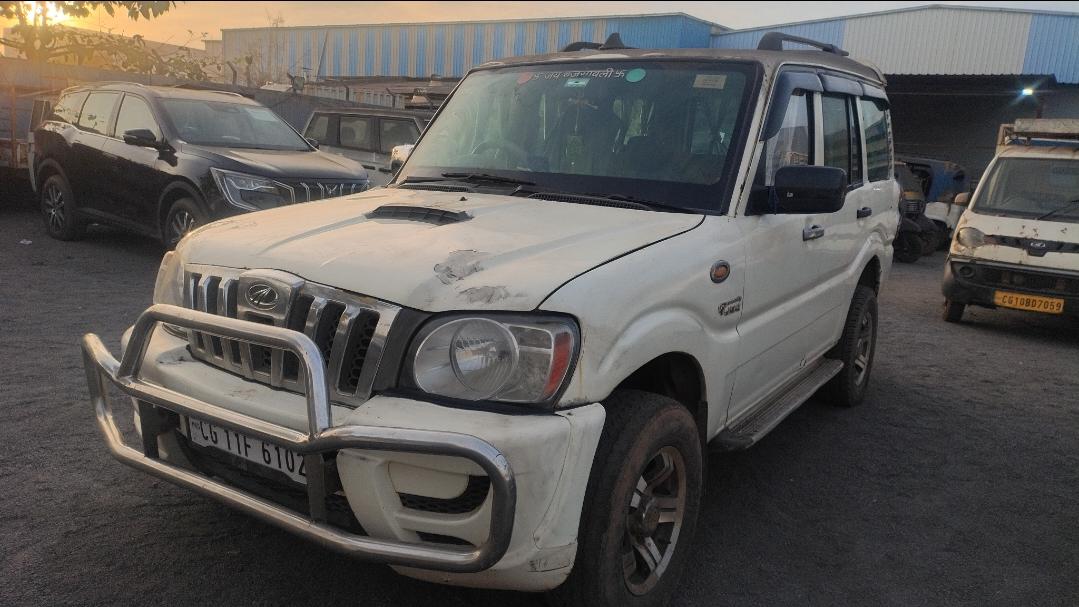 2013 Mahindra Scorpio S4 Plus 4WD 1.99 Litre 2013 Mahindra Scorpio S4 Plus 4WD 1.99 Litre