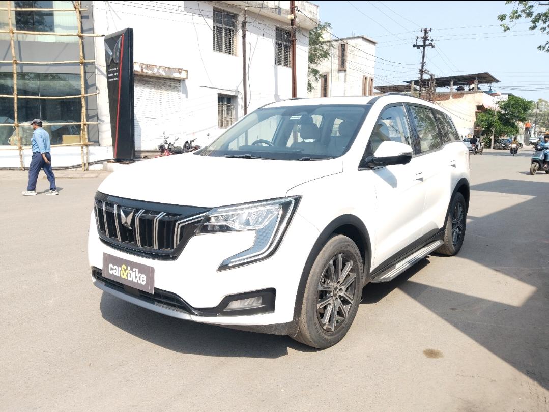 2023 Mahindra XUV700 AX7 MT Diesel 7 STR 2023 Mahindra XUV700 AX7 MT Diesel 7 STR