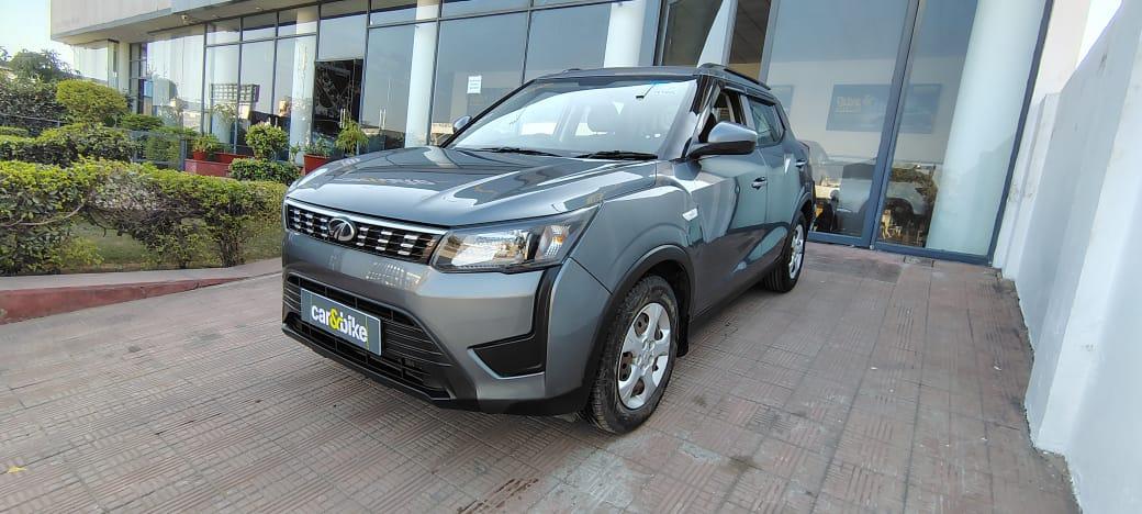 2022 Mahindra XUV300 W6 Petrol 2022 Mahindra XUV300 W6 Petrol