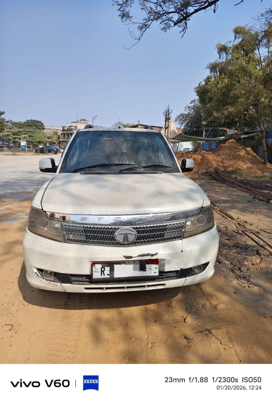 2014 Tata Safari Storme Ex Refreshed 2014 Tata Safari Storme Ex Refreshed