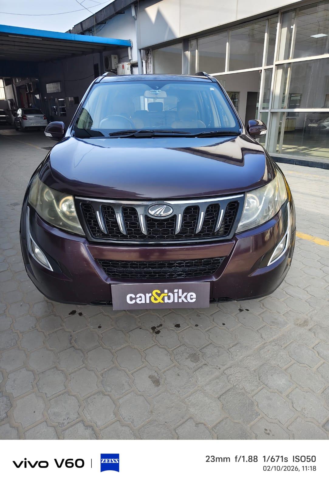 2016 Mahindra XUV500 W10 FWD 2016 Mahindra XUV500 W10 FWD