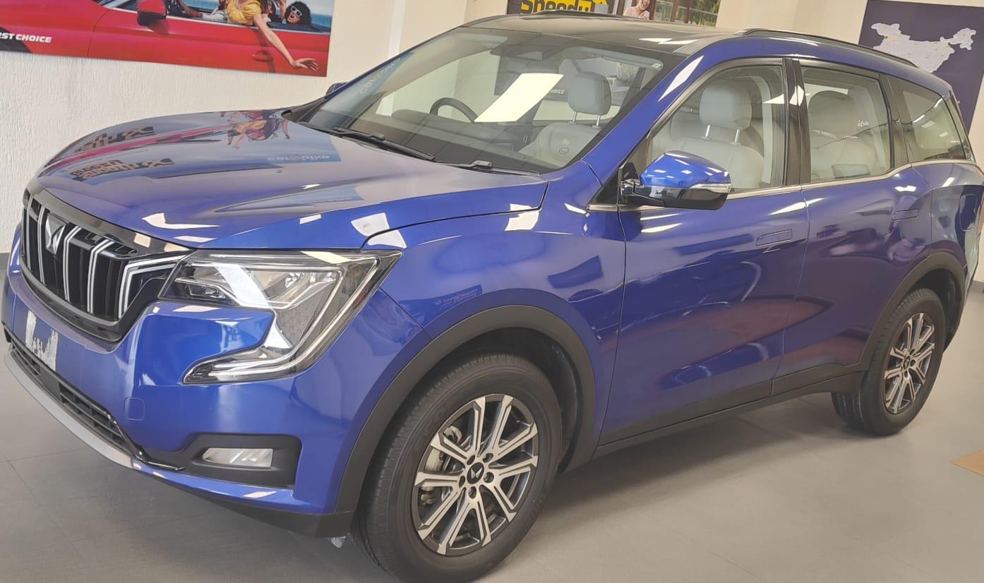 2024 Mahindra XUV700 MX Petrol MT 7 STR 2024 Mahindra XUV700 MX Petrol MT 7 STR