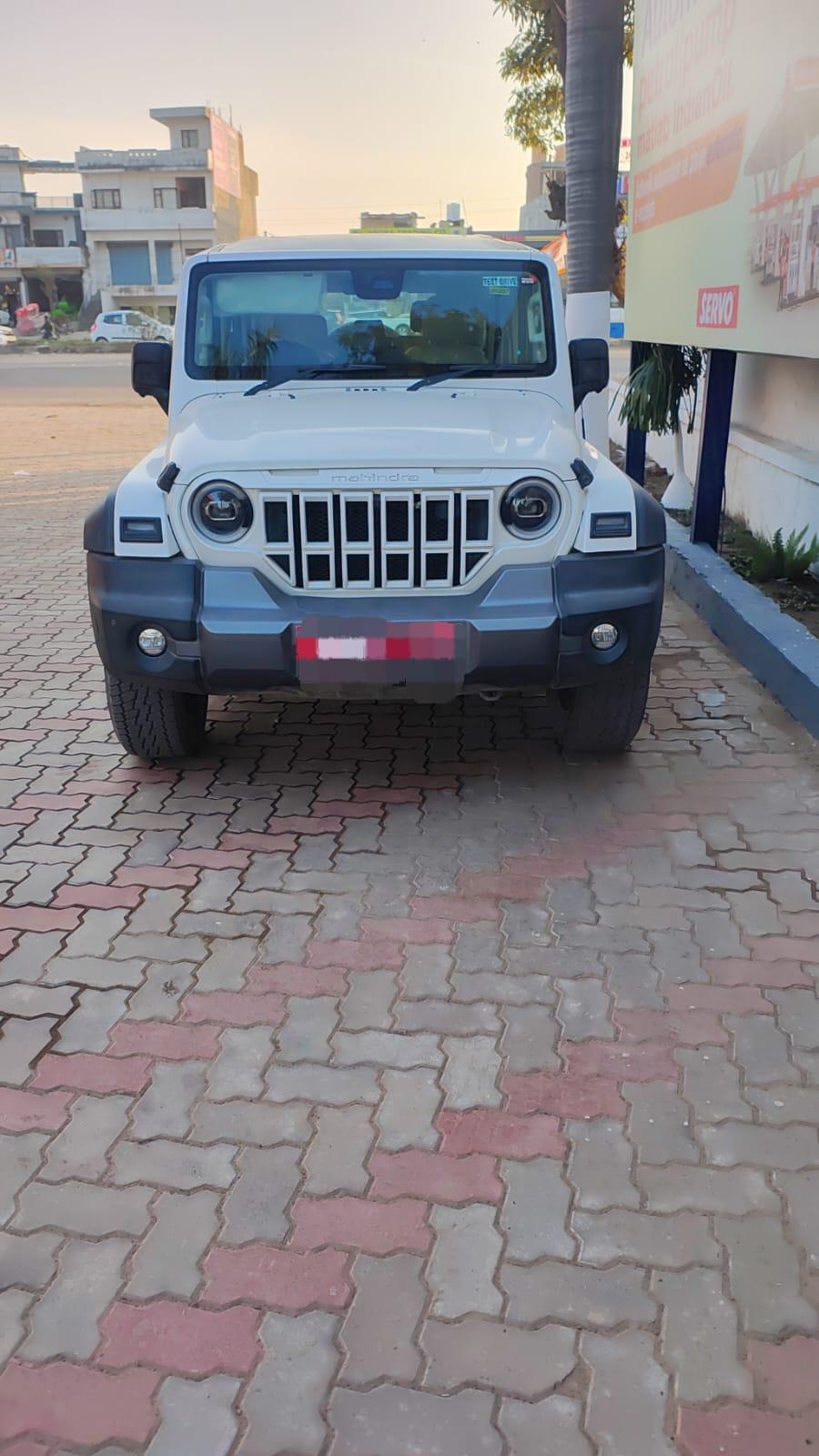 2024 Mahindra Thar Roxx AX7L Diesel 2WD MT 2024 Mahindra Thar Roxx AX7L Diesel 2WD MT