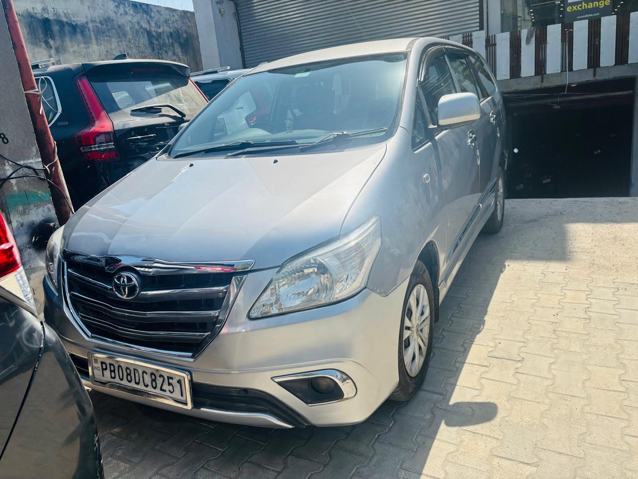 2015 Toyota Innova Euro IV 2.5 GX 8 Seater 2015 Toyota Innova Euro IV 2.5 GX 8 Seater