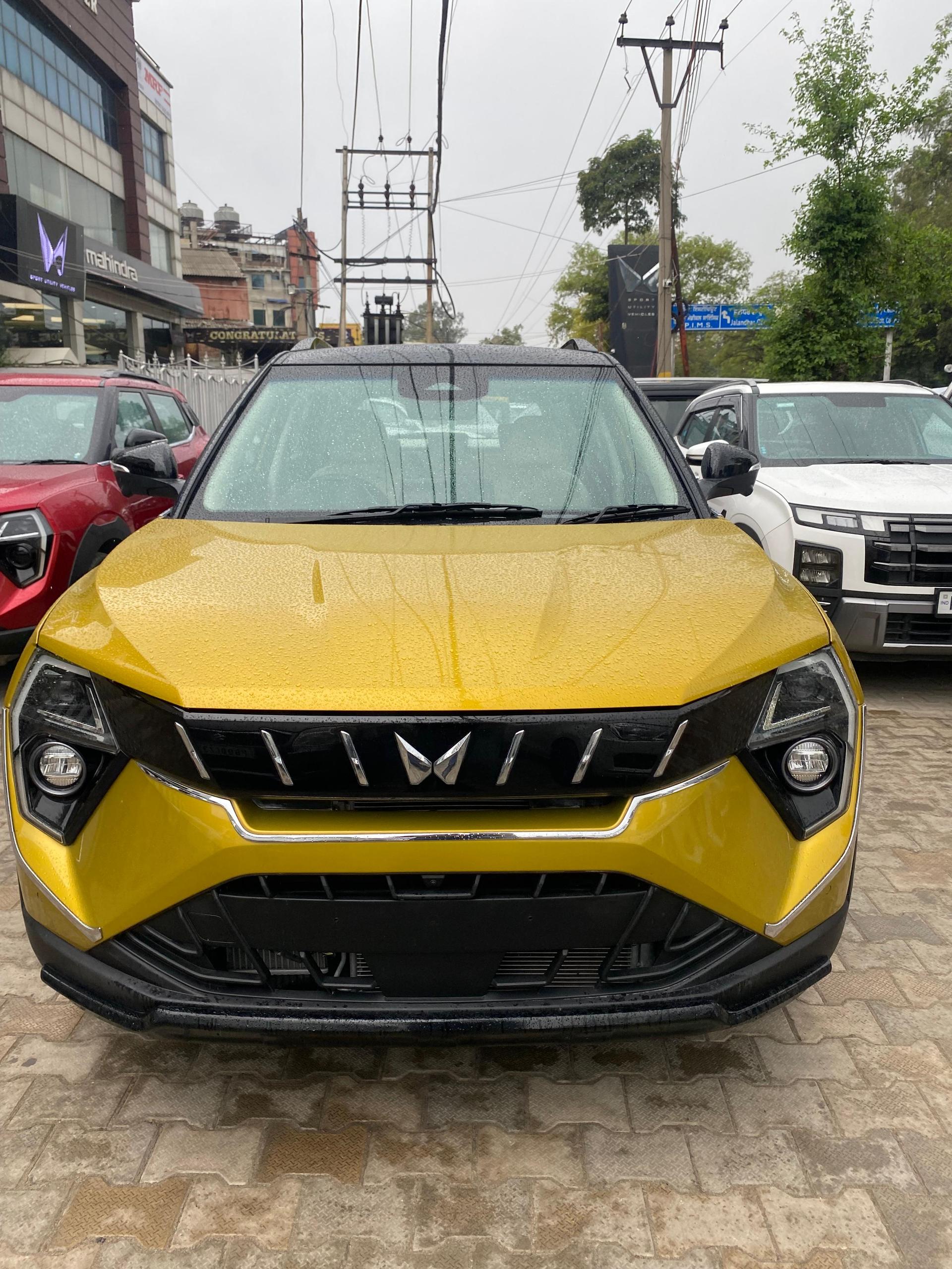 2024 Mahindra XUV 3XO AX7 1.2 TGDi AT 2024 Mahindra XUV 3XO AX7 1.2 TGDi AT