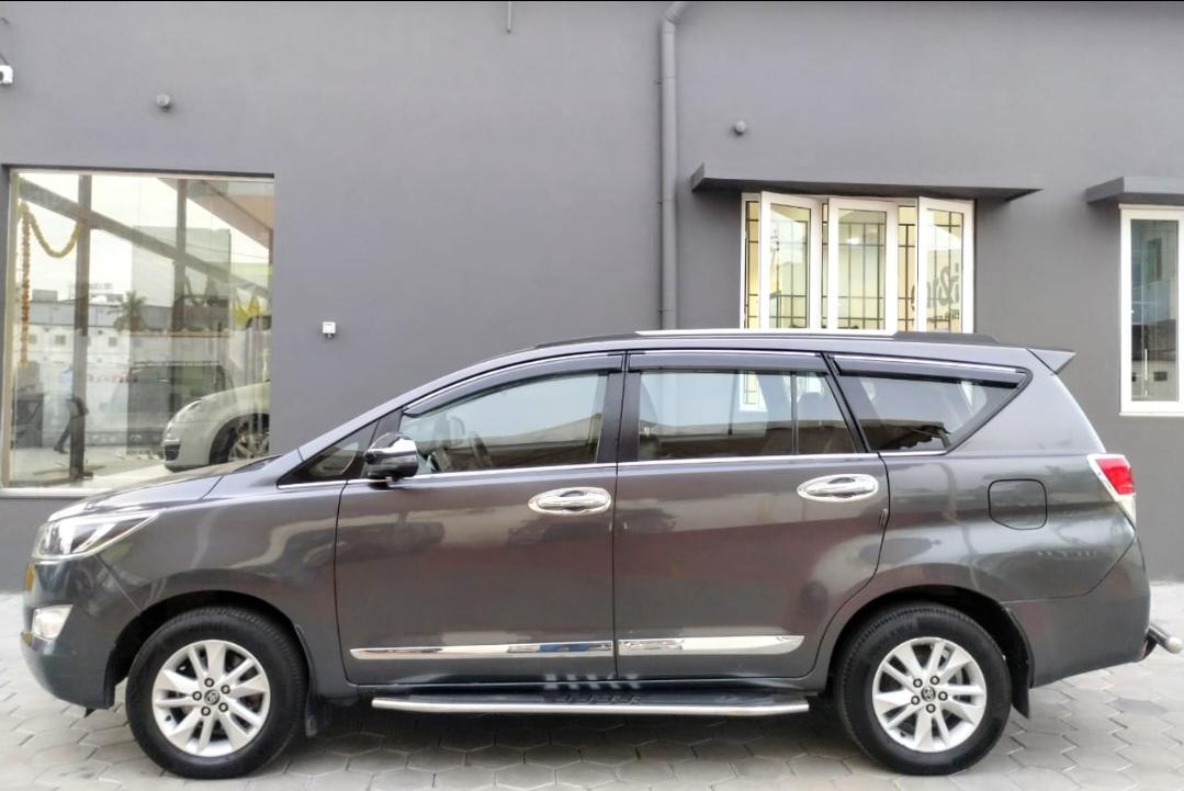 2018 Toyota Innova Crysta 2.4 G MT 7-Seater BS IV 2018 Toyota Innova Crysta 2.4 G MT 7-Seater BS IV