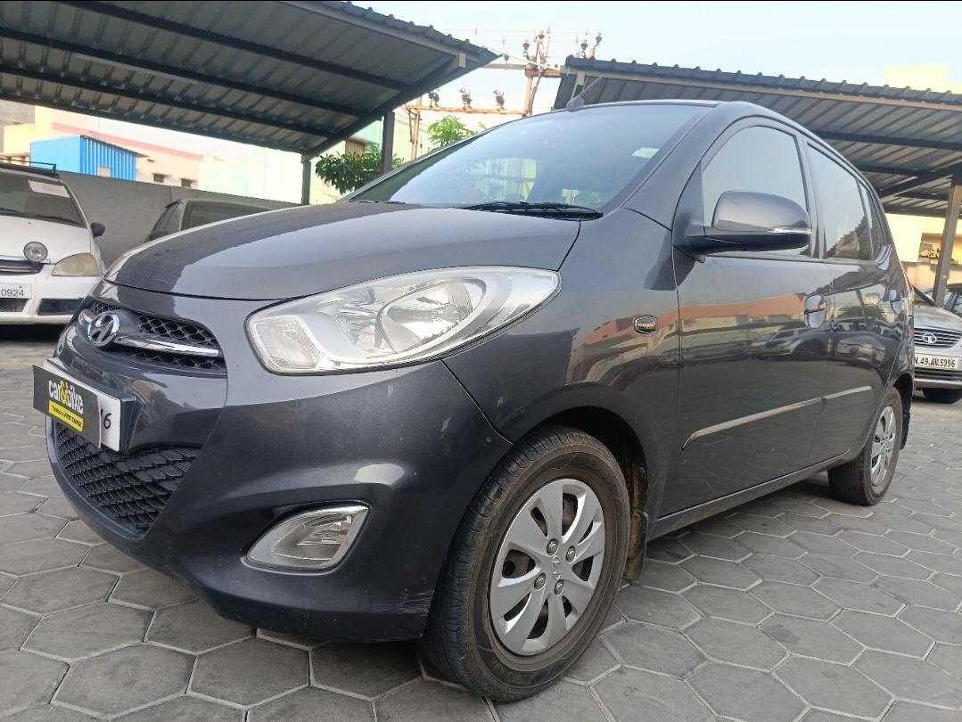 2010 Hyundai i10 1.2 Sportz MT 2010 Hyundai i10 1.2 Sportz MT