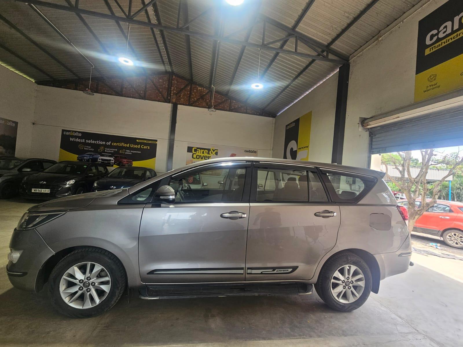 2016 Toyota Innova Crysta 2.4 GX MT 7-Seater BS IV 2016 Toyota Innova Crysta 2.4 GX MT 7-Seater BS IV