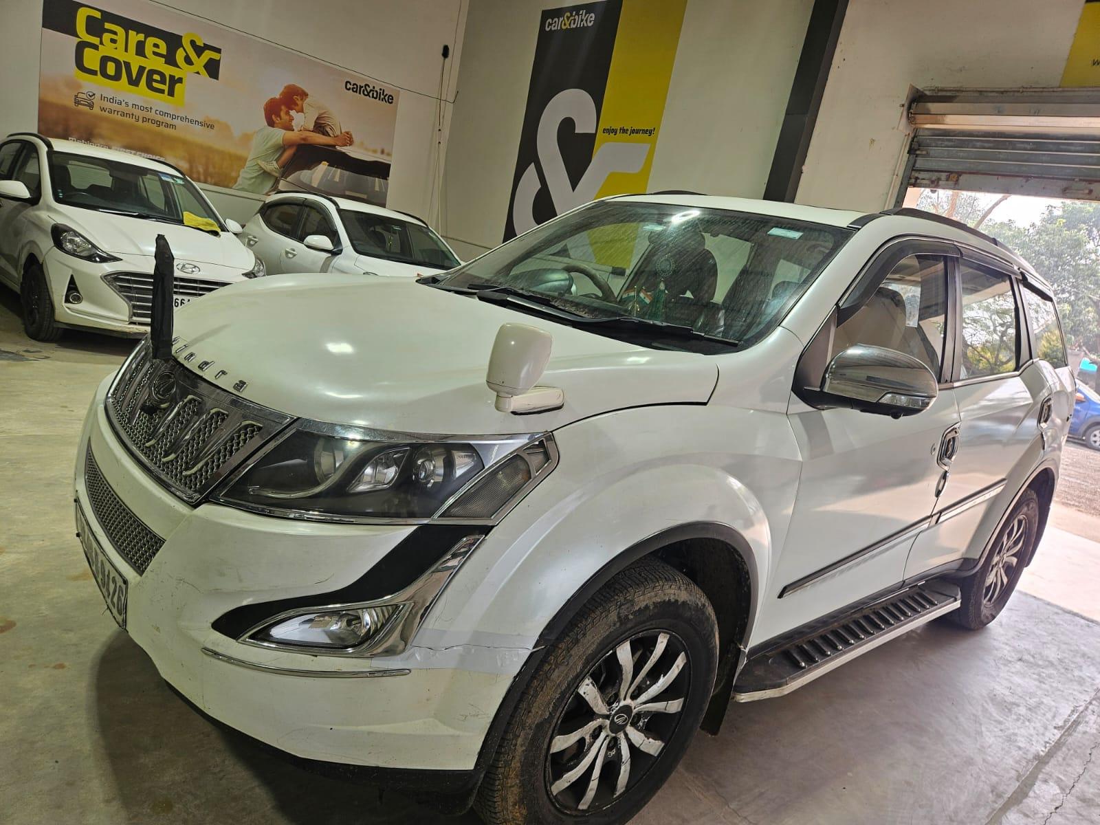 2016 Mahindra XUV500 W10 FWD 2016 Mahindra XUV500 W10 FWD