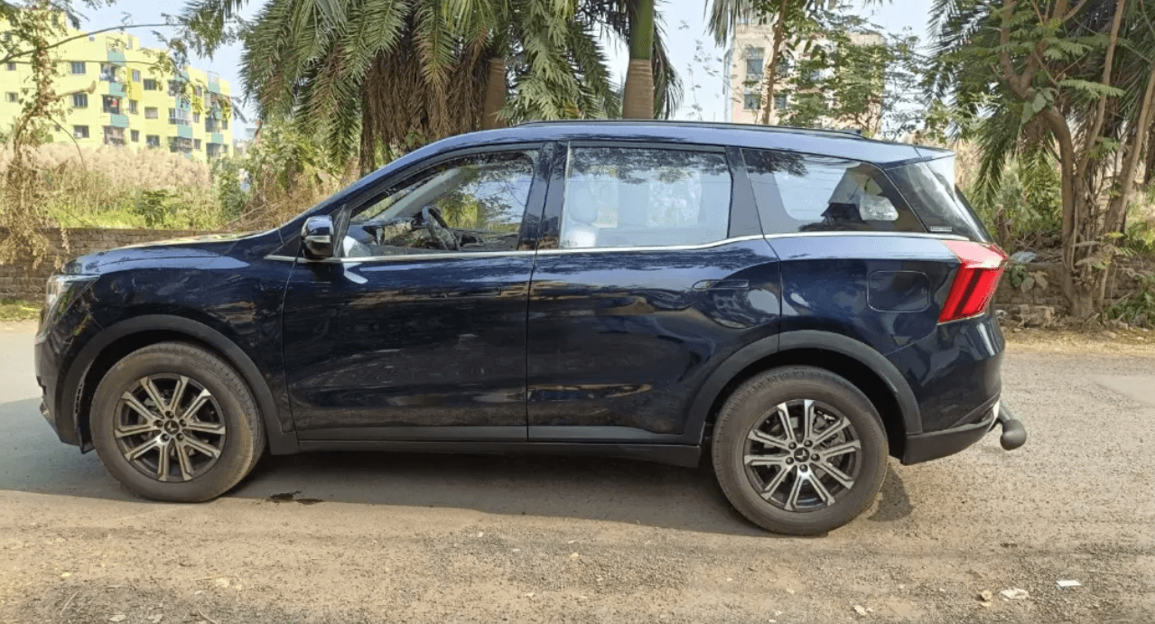2023 Mahindra XUV700 AX5 AT Diesel 7 STR 2023 Mahindra XUV700 AX5 AT Diesel 7 STR