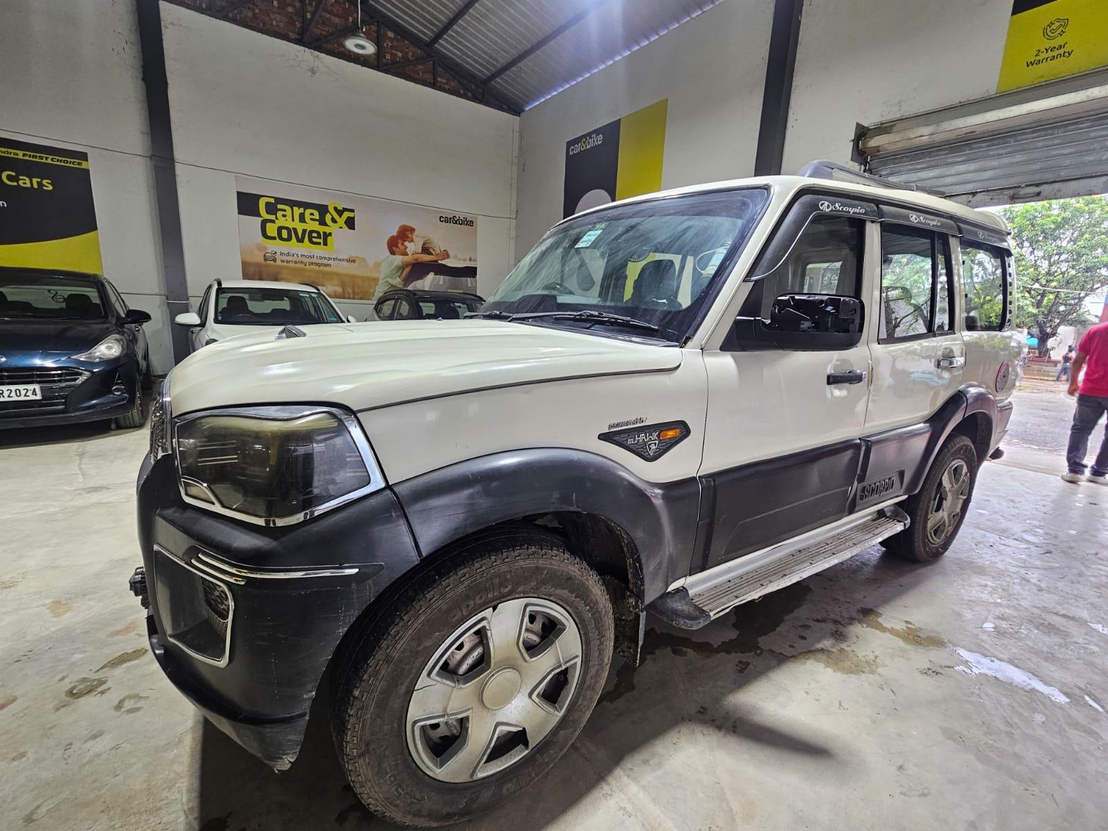 2017 Mahindra Scorpio S4 2WD 2017 Mahindra Scorpio S4 2WD