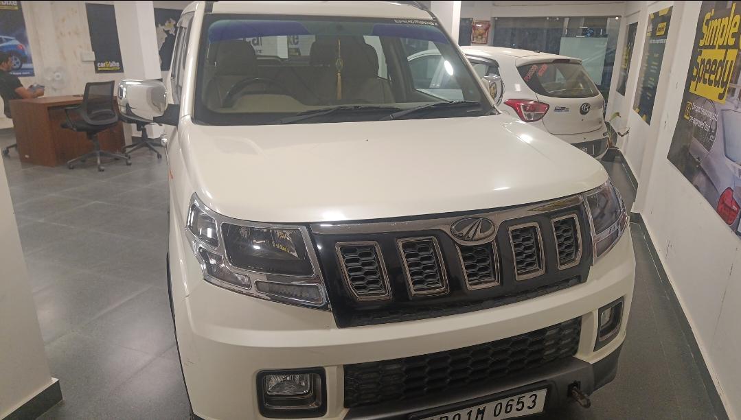 2019 Mahindra TUV300 T10 100HP 2019 Mahindra TUV300 T10 100HP