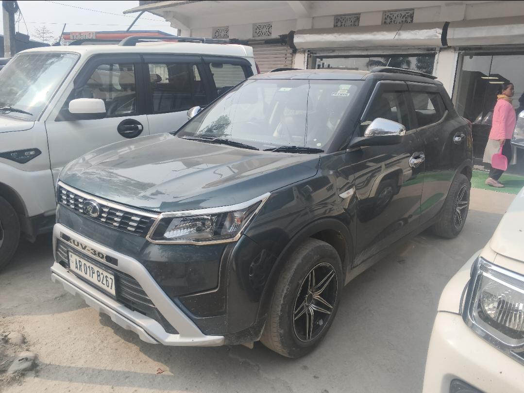 2022 Mahindra XUV300 W6 Petrol 2022 Mahindra XUV300 W6 Petrol
