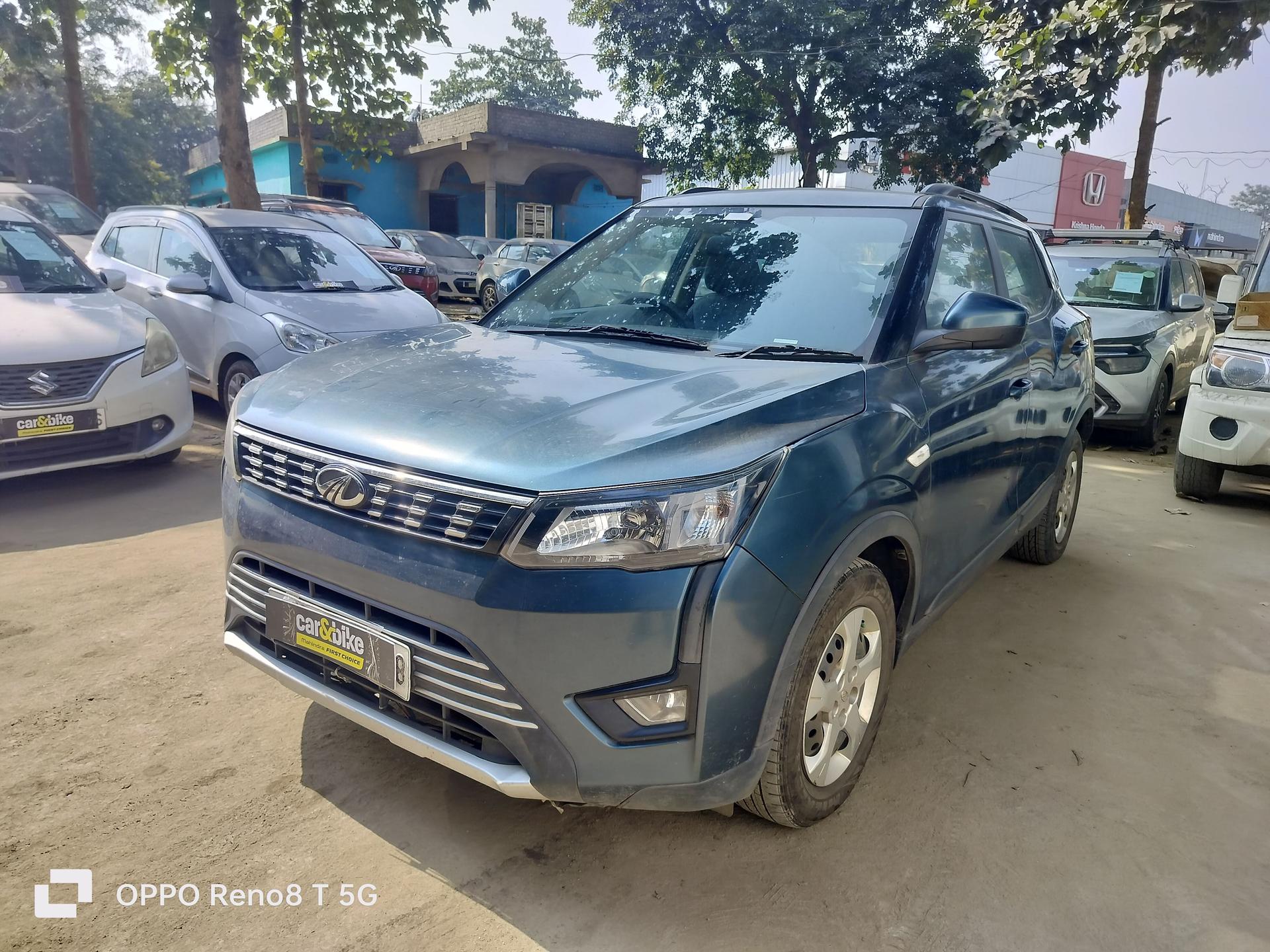 2020 Mahindra XUV300 W6 Petrol 2020 Mahindra XUV300 W6 Petrol