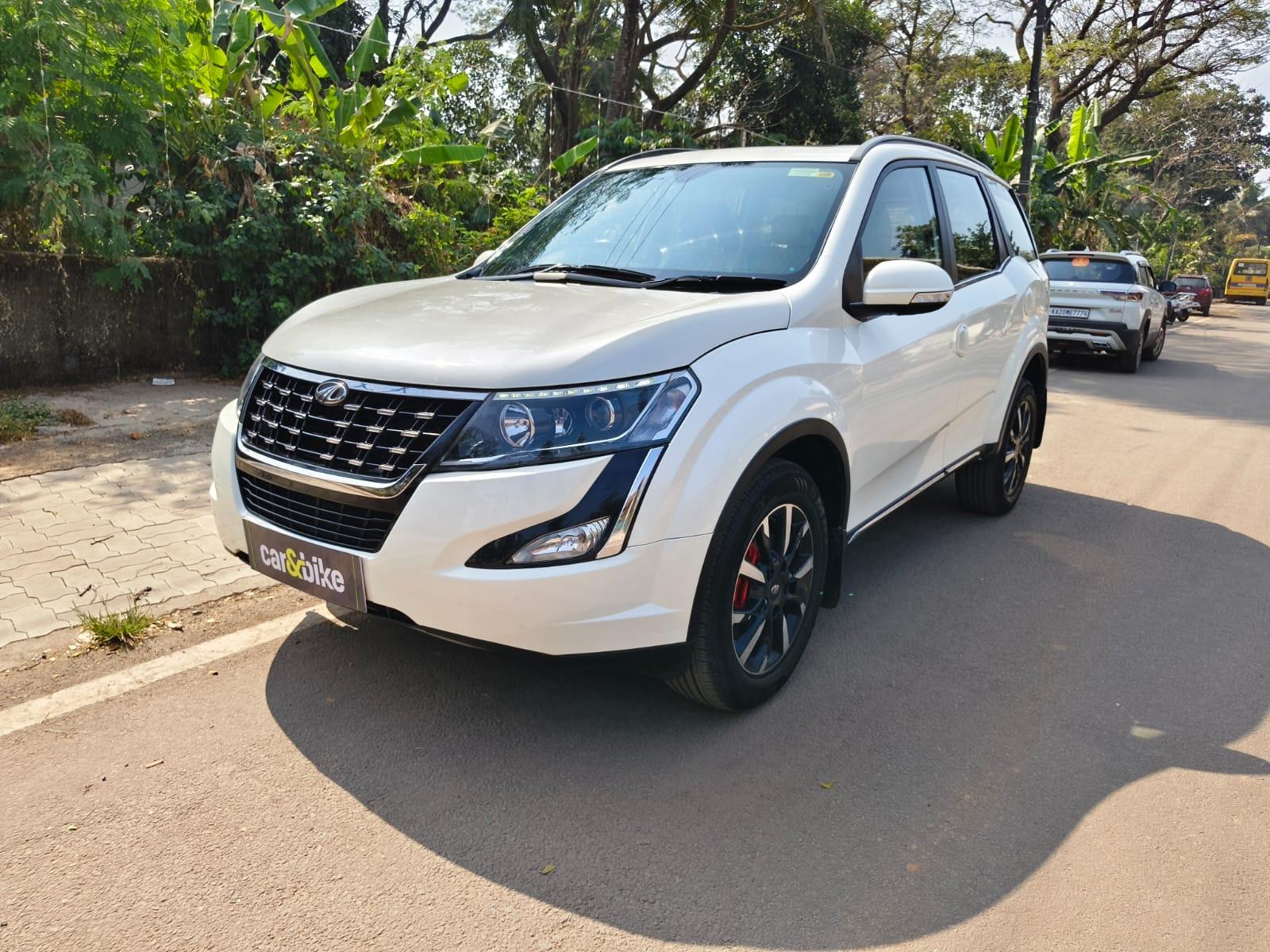2018 Mahindra XUV500 W11 AT 2018 Mahindra XUV500 W11 AT