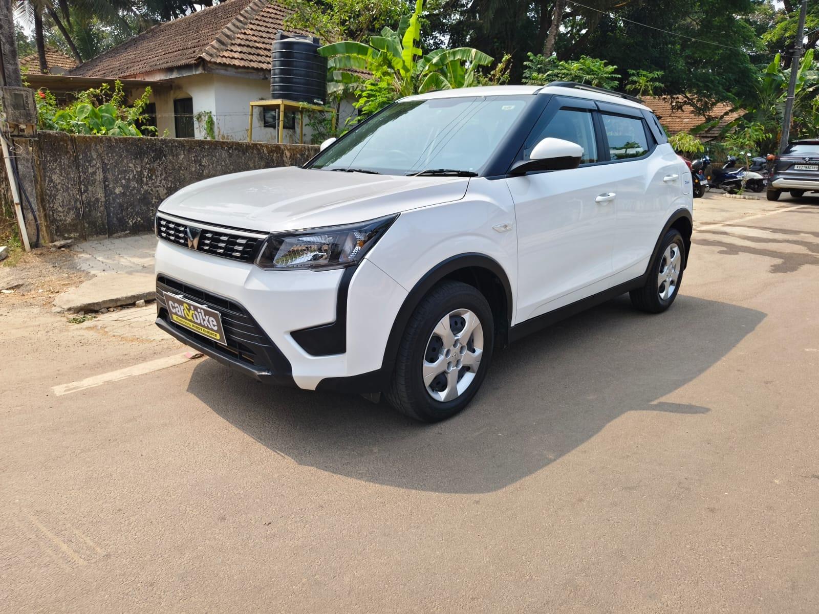 2024 Mahindra XUV300 W6 Petrol 2024 Mahindra XUV300 W6 Petrol