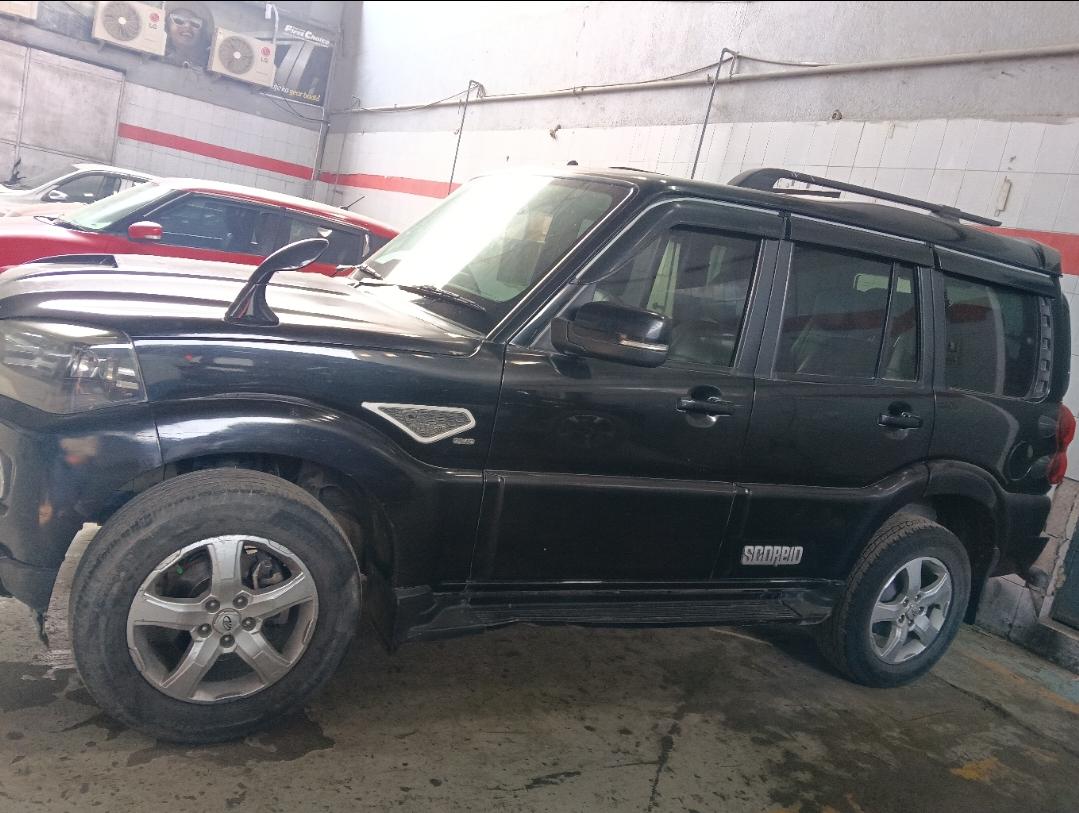 2018 Mahindra Scorpio S10 2WD 2018 Mahindra Scorpio S10 2WD