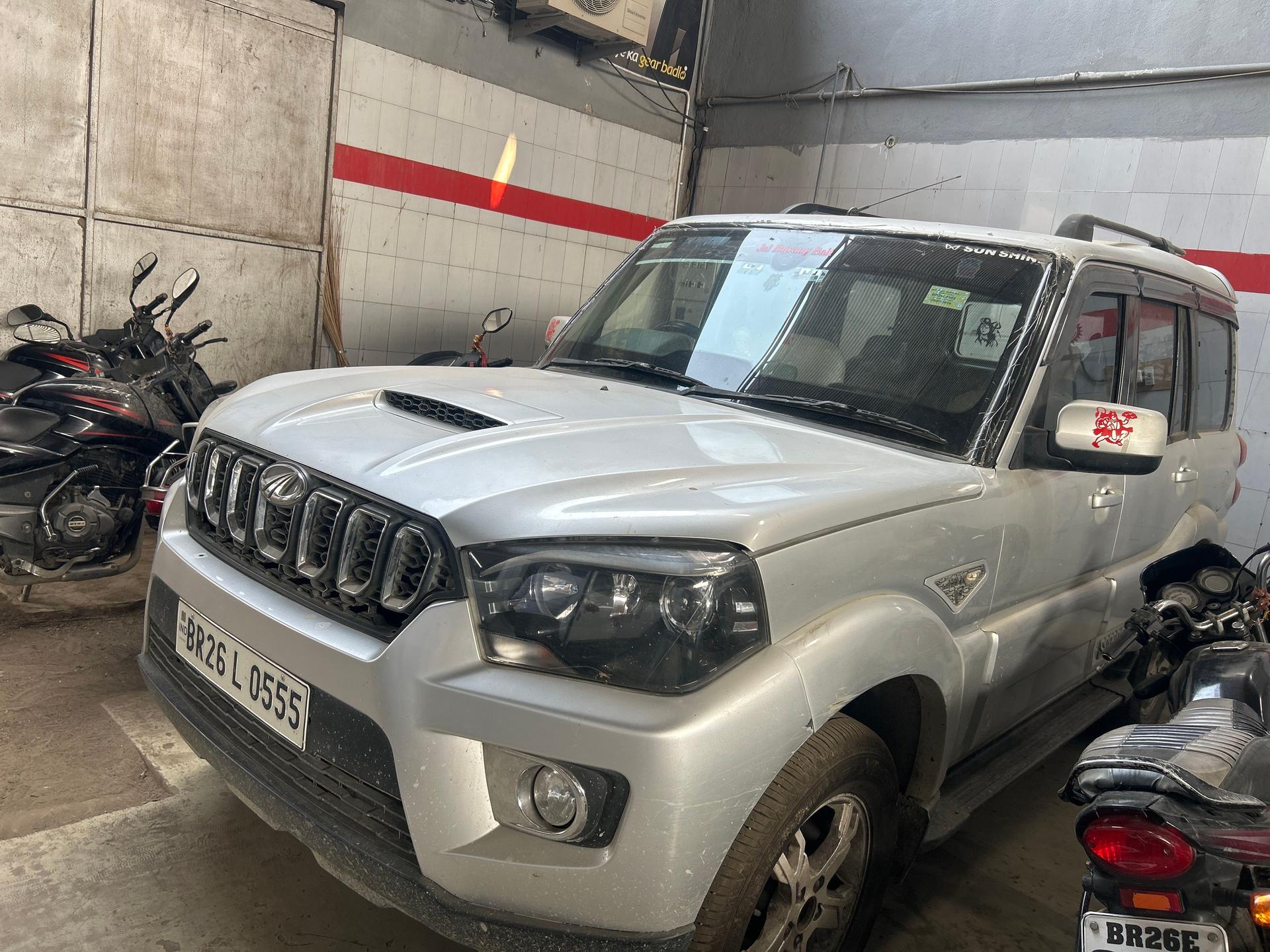 2016 Mahindra Scorpio S10 2WD 2016 Mahindra Scorpio S10 2WD