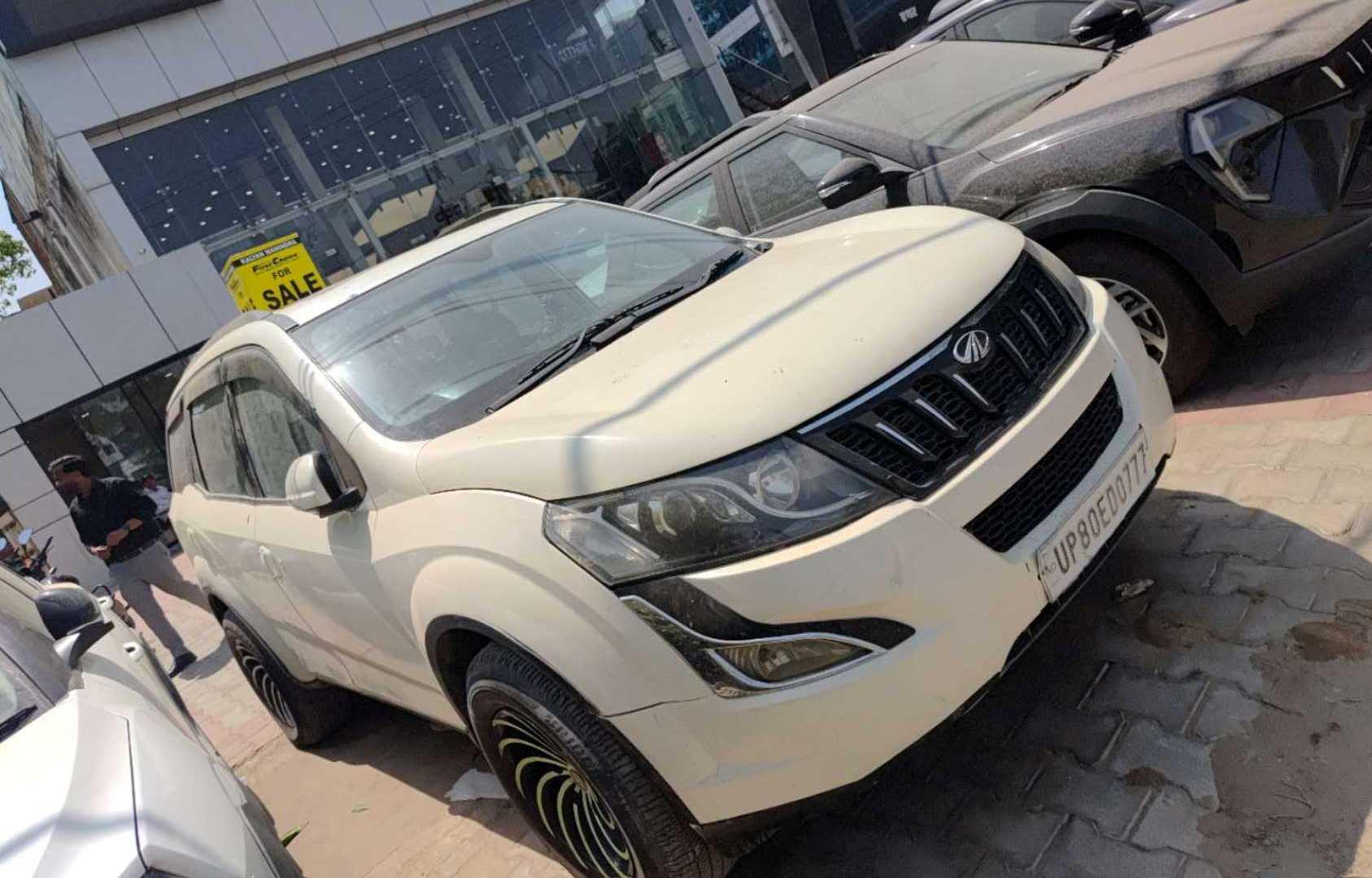 2017 Mahindra XUV500 W10 1.99-Litre 2017 Mahindra XUV500 W10 1.99-Litre