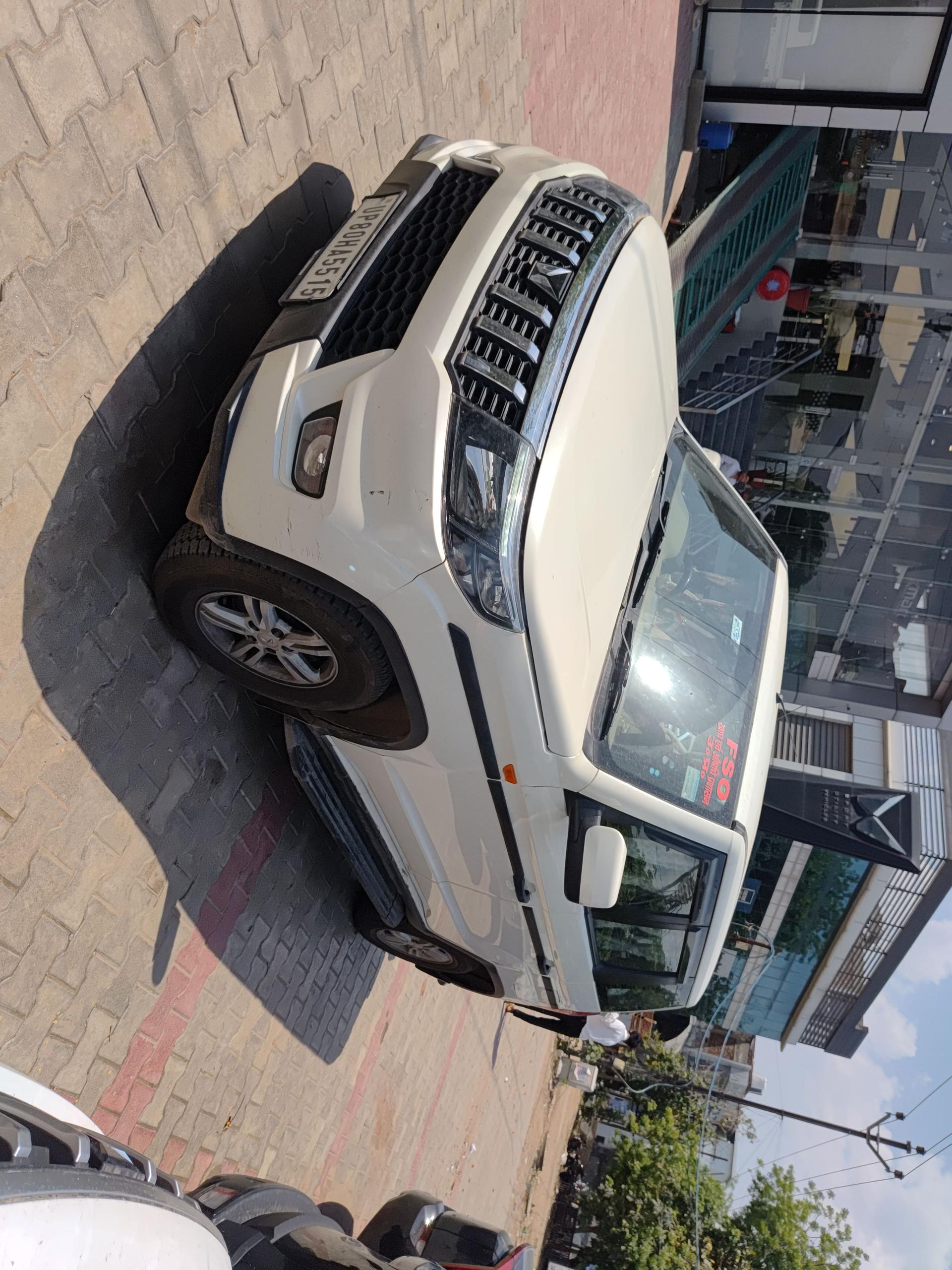 2024 Mahindra Bolero Neo N10 (R) 2024 Mahindra Bolero Neo N10 (R)