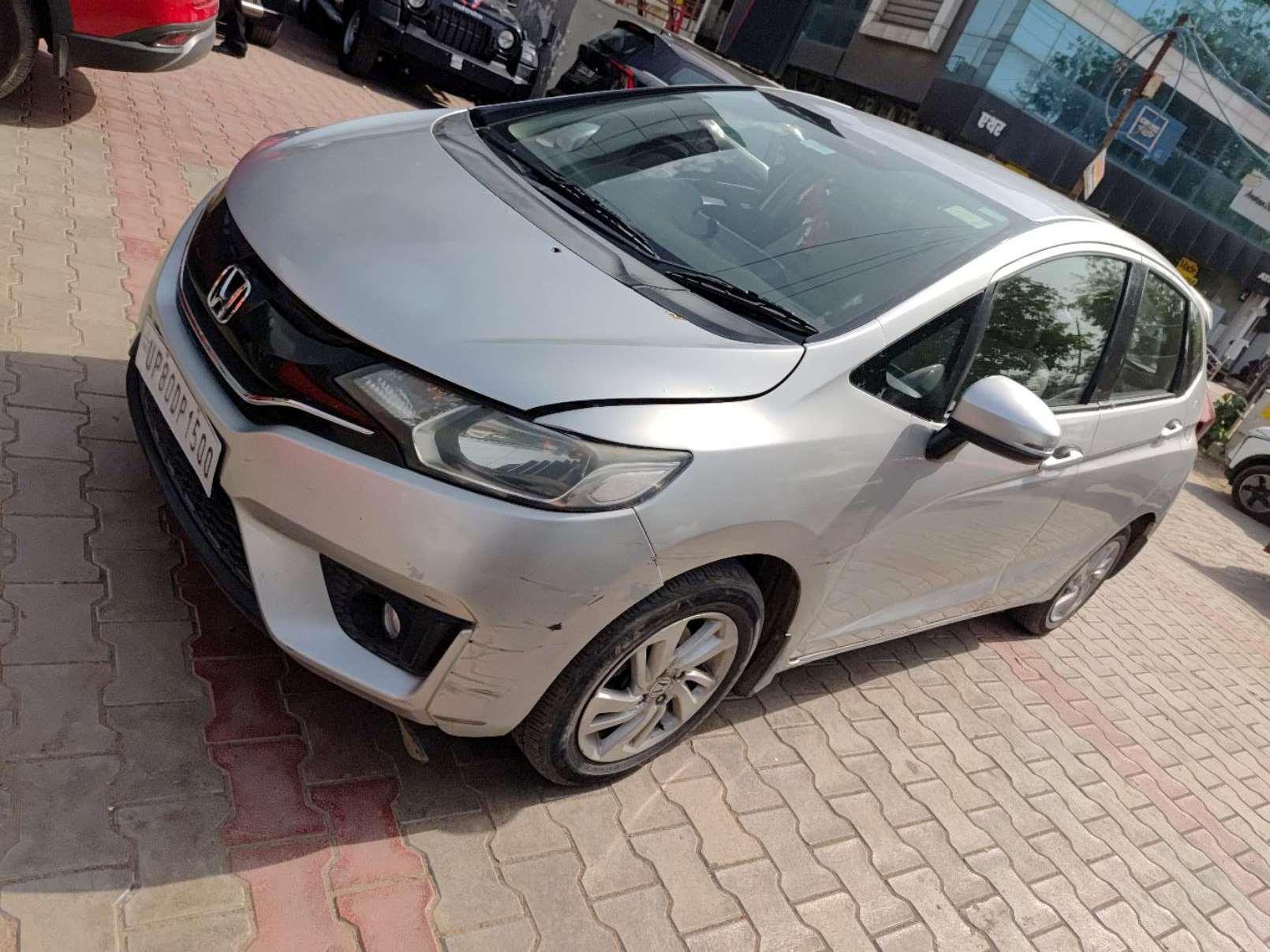 2016 Honda Jazz VX MT Diesel 2016 Honda Jazz VX MT Diesel