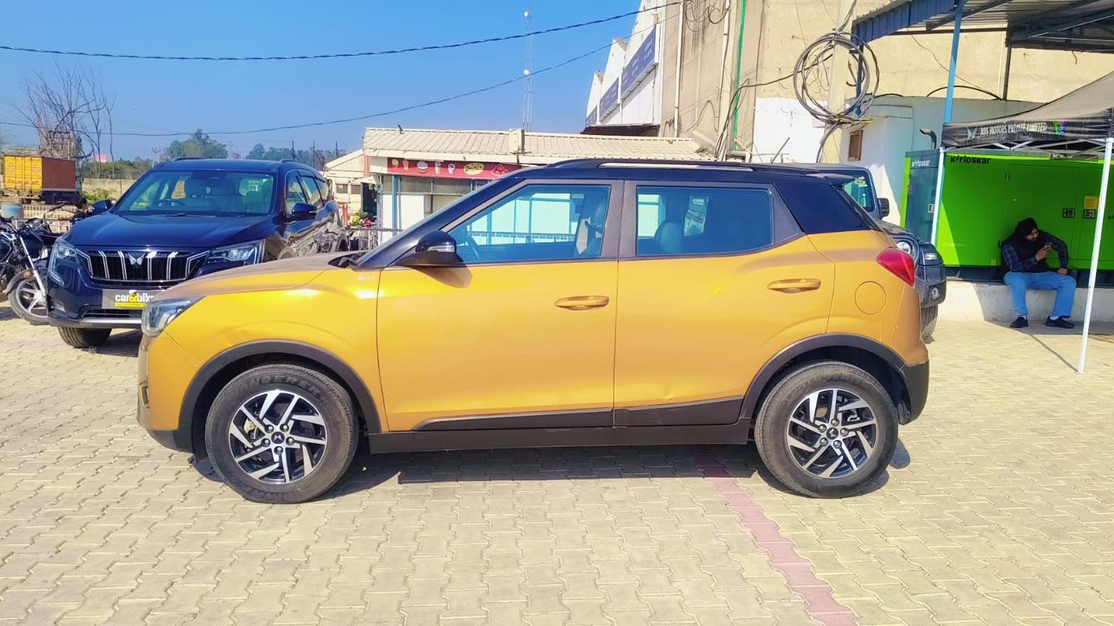 2022 Mahindra XUV300 W8 (O) Dual Tone Petrol 2022 Mahindra XUV300 W8 (O) Dual Tone Petrol