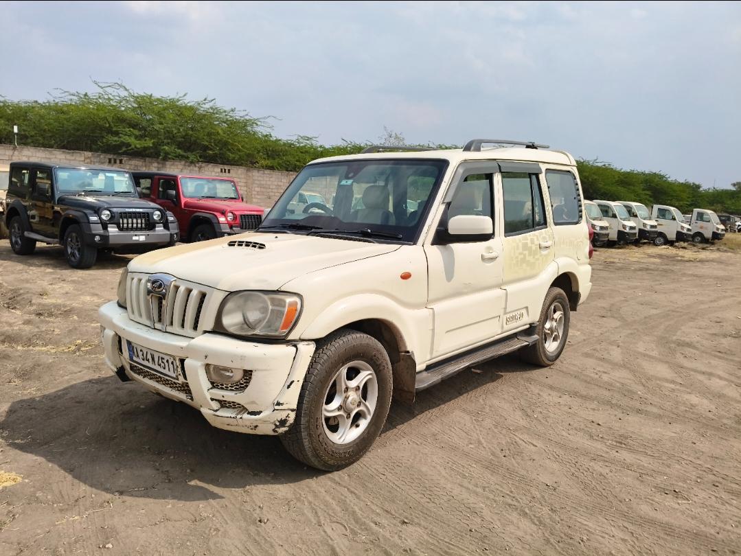 2014 Mahindra Scorpio VLX 2WD BS3 2014 Mahindra Scorpio VLX 2WD BS3