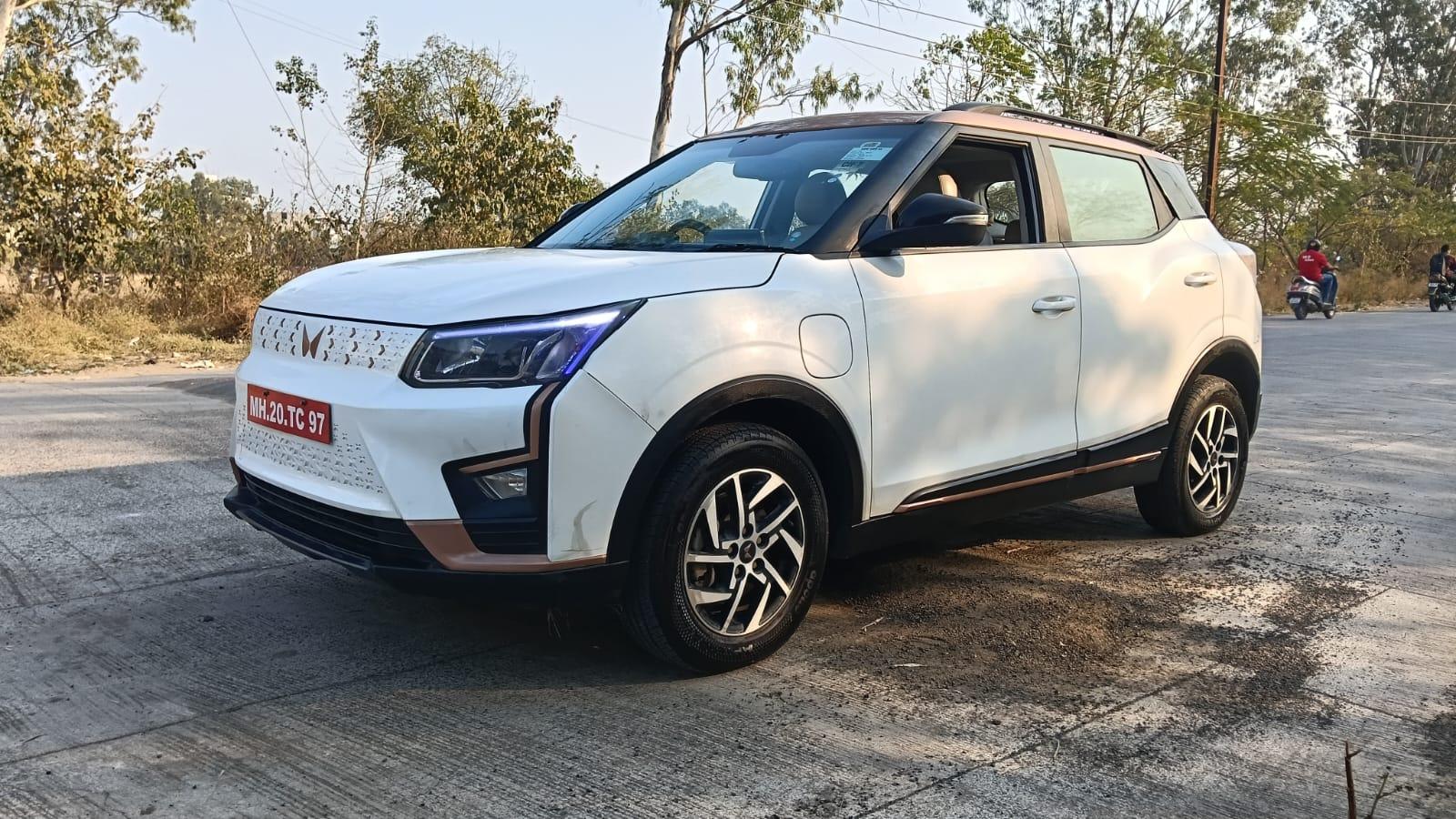 2024 Mahindra XUV400 EL Pro DT 34.5 kWh 2024 Mahindra XUV400 EL Pro DT 34.5 kWh