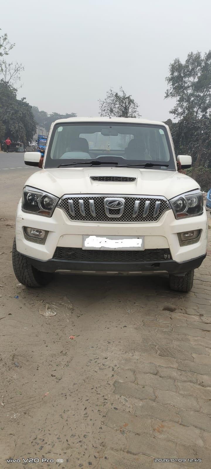 2016 Mahindra Scorpio S6 2016 Mahindra Scorpio S6