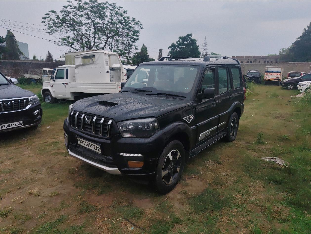 2022 Mahindra Scorpio S11 2WD BS IV 2022 Mahindra Scorpio S11 2WD BS IV