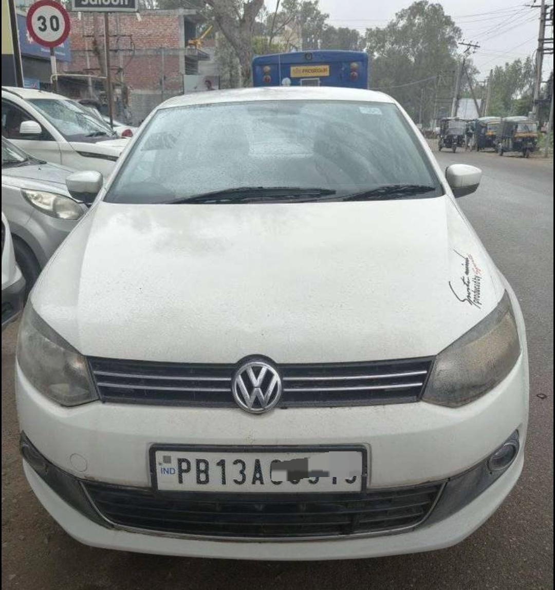 2011 Volkswagen Vento 1.6 Highline Diesel 2011 Volkswagen Vento 1.6 Highline Diesel