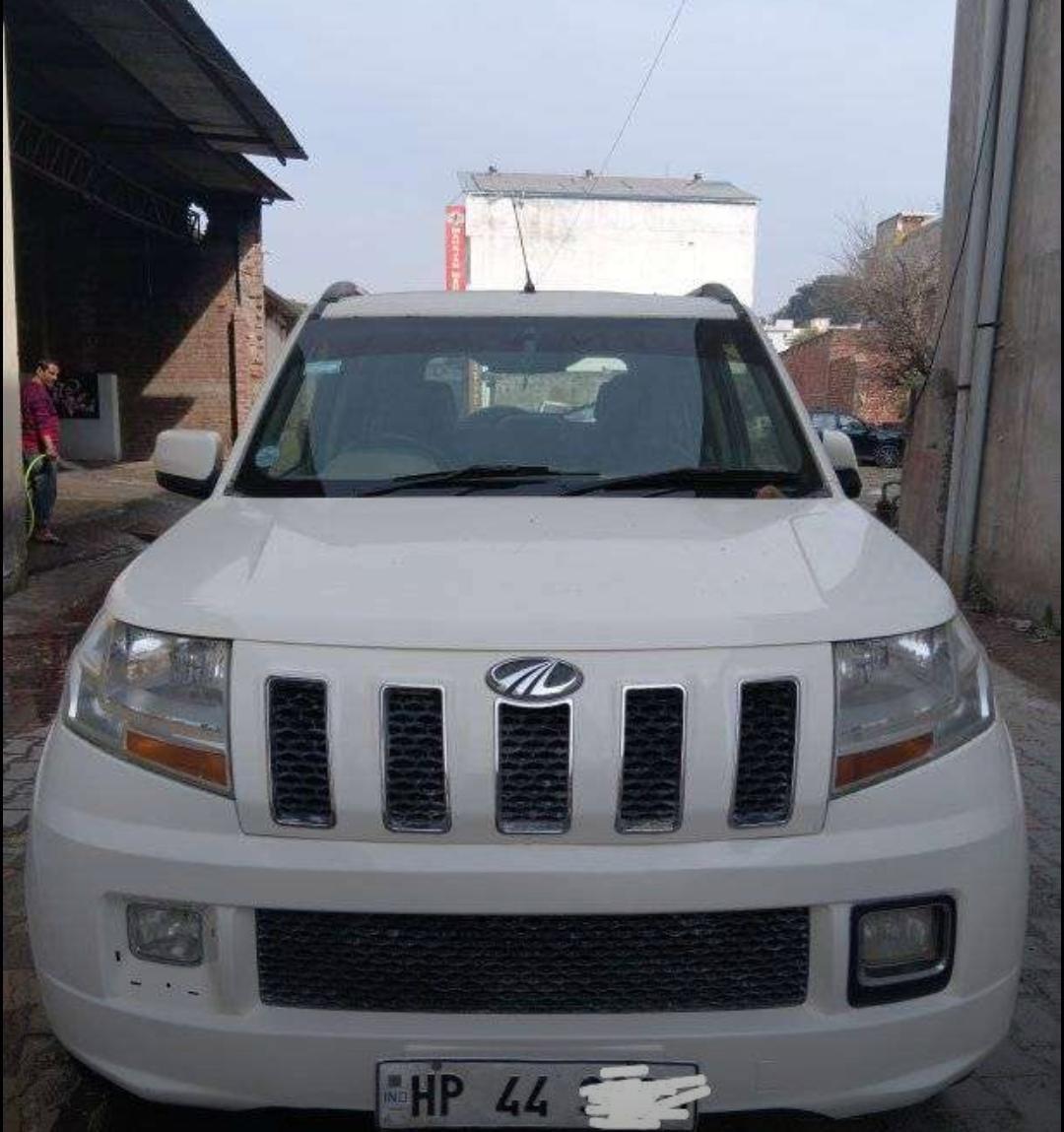 2018 Mahindra TUV300 T8 100HP 2018 Mahindra TUV300 T8 100HP