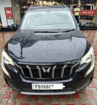 2022 Mahindra XUV700 AX5 MT Petrol 5 STR 2022 Mahindra XUV700 AX5 MT Petrol 5 STR