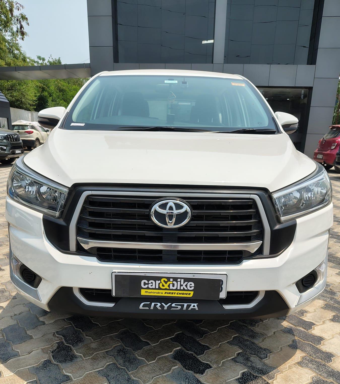 2024 Toyota Innova Crysta GX Plus 7 STR Platinum White Pearl 2024 Toyota Innova Crysta GX Plus 7 STR Platinum White Pearl
