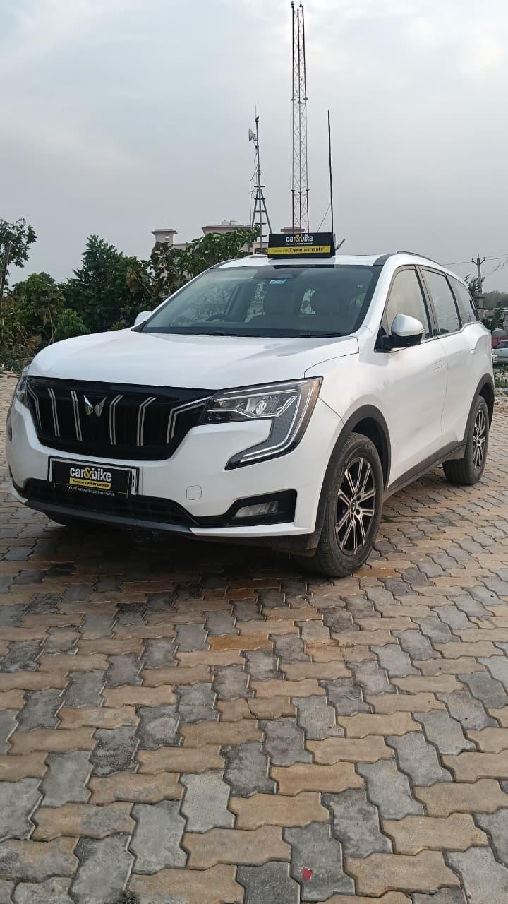 2023 Mahindra XUV700 AX7 MT Luxury Diesel 7 STR 2023 Mahindra XUV700 AX7 MT Luxury Diesel 7 STR
