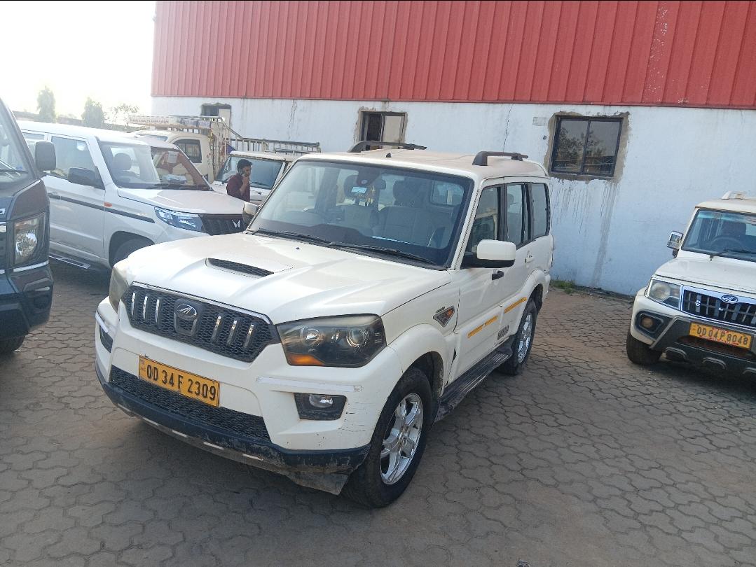 2017 Mahindra Scorpio S10 2WD 2017 Mahindra Scorpio S10 2WD