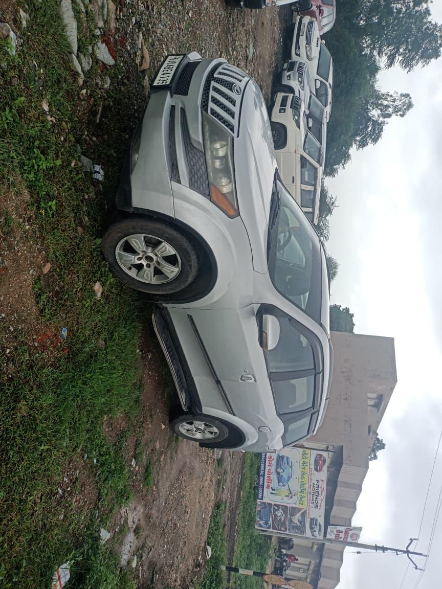 2012 Mahindra XUV500 W8 FWD 2012 Mahindra XUV500 W8 FWD