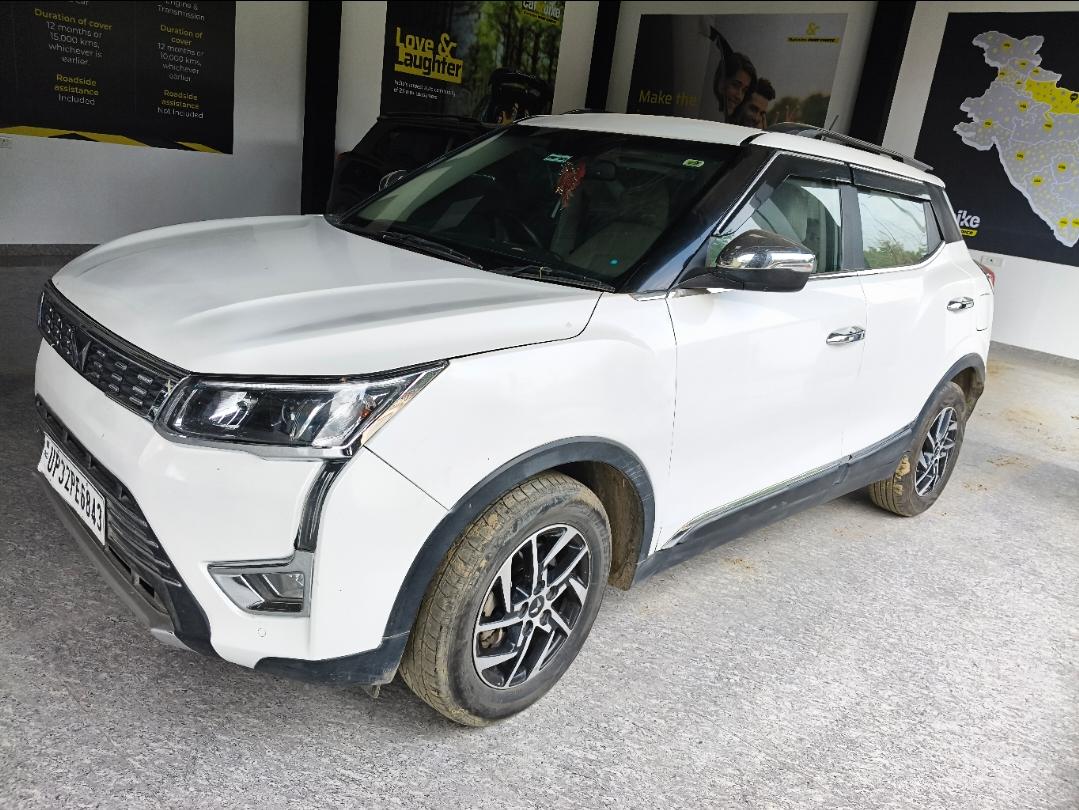 2023 Mahindra XUV300 W8 (O) Diesel 2023 Mahindra XUV300 W8 (O) Diesel