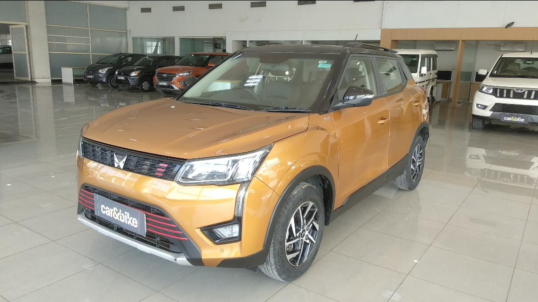 2022 Mahindra XUV300 W8 (O) Petrol 2022 Mahindra XUV300 W8 (O) Petrol