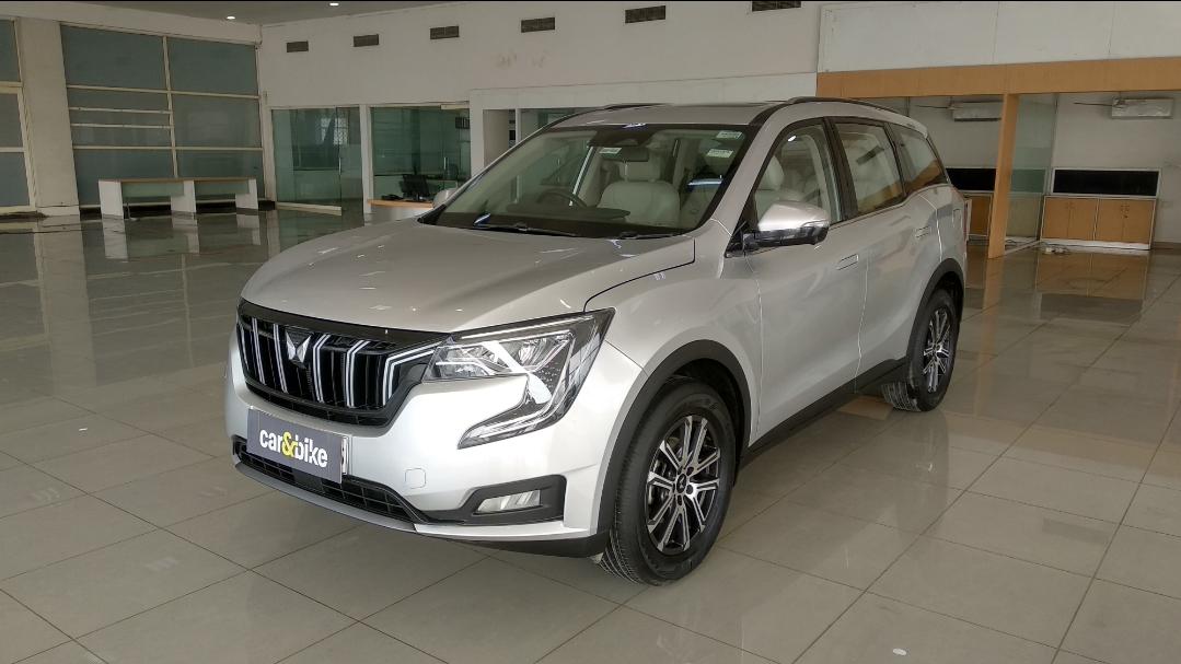 2024 Mahindra XUV700 AX 7 Luxury Pack Diesel 7 STR Blaze Editon MT 2024 Mahindra XUV700 AX 7 Luxury Pack Diesel 7 STR Blaze Editon MT