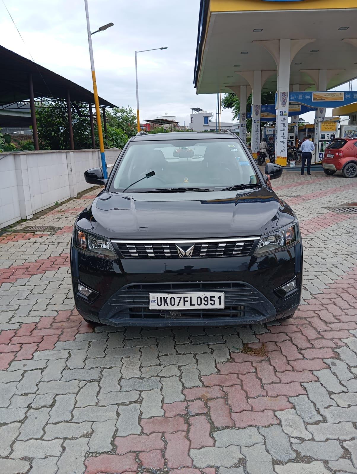 2023 Mahindra XUV300 W6 Petrol 2023 Mahindra XUV300 W6 Petrol