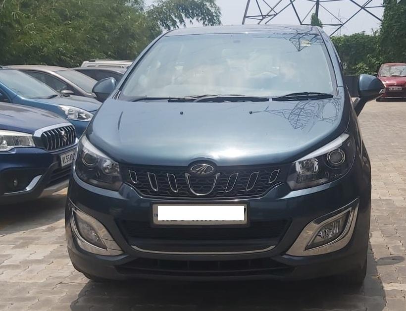 2018 Mahindra Marazzo M8 7-Seater 2018 Mahindra Marazzo M8 7-Seater