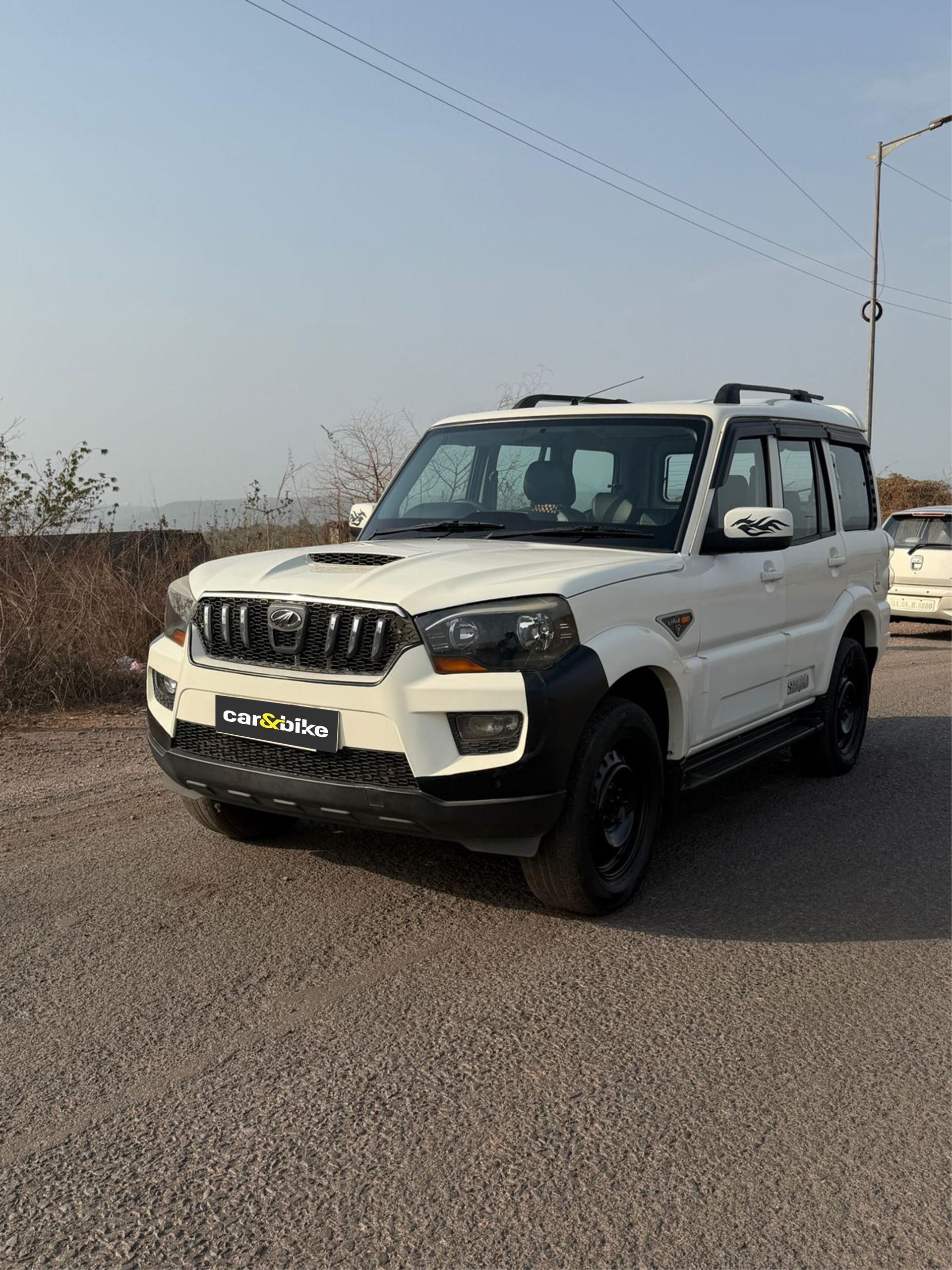 2015 Mahindra Scorpio S6 Plus Intelli-Hybrid 2015 Mahindra Scorpio S6 Plus Intelli-Hybrid