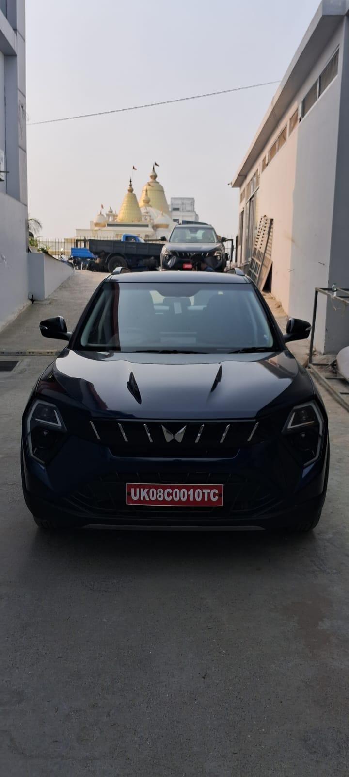 2024 Mahindra XUV 3XO AX5 1.5 Turbo Diesel 2024 Mahindra XUV 3XO AX5 1.5 Turbo Diesel