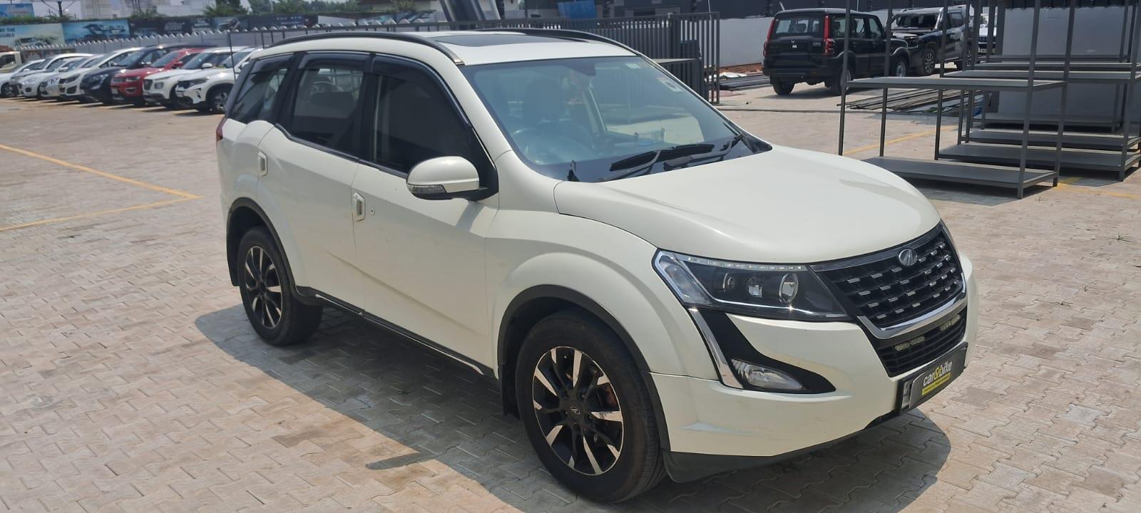 2019 Mahindra XUV500 W11 2019 Mahindra XUV500 W11