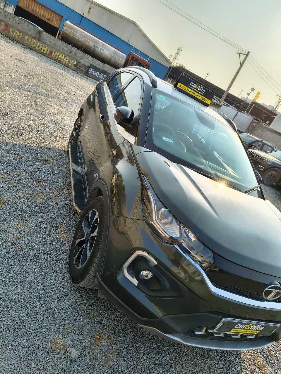 2020 Tata Nexon Revotron XZA Plus Dual Tone AMT 2020 Tata Nexon Revotron XZA Plus Dual Tone AMT