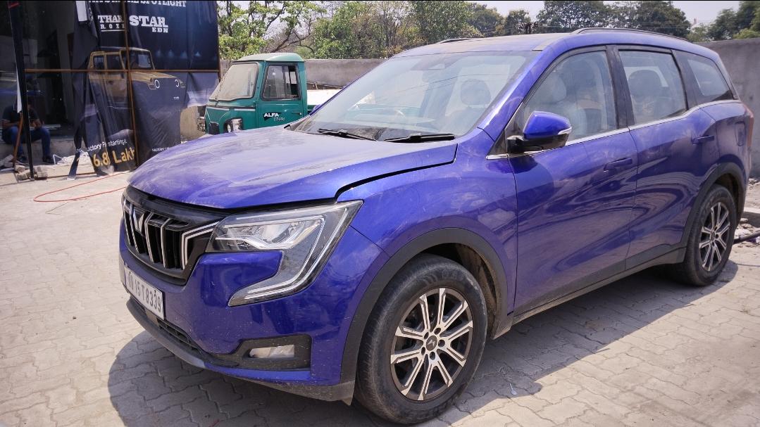 2021 Mahindra XUV700 AX7 AT Luxury Diesel 7 STR 2021 Mahindra XUV700 AX7 AT Luxury Diesel 7 STR