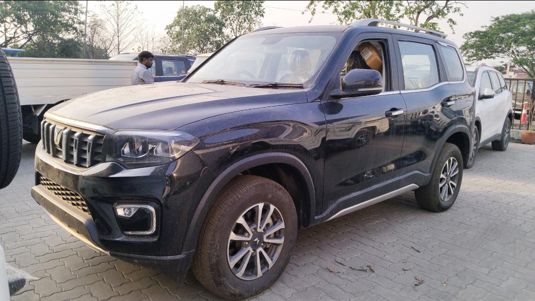 2024 Mahindra Scorpio-N Z2 E 7 STR Diesel 2024 Mahindra Scorpio-N Z2 E 7 STR Diesel