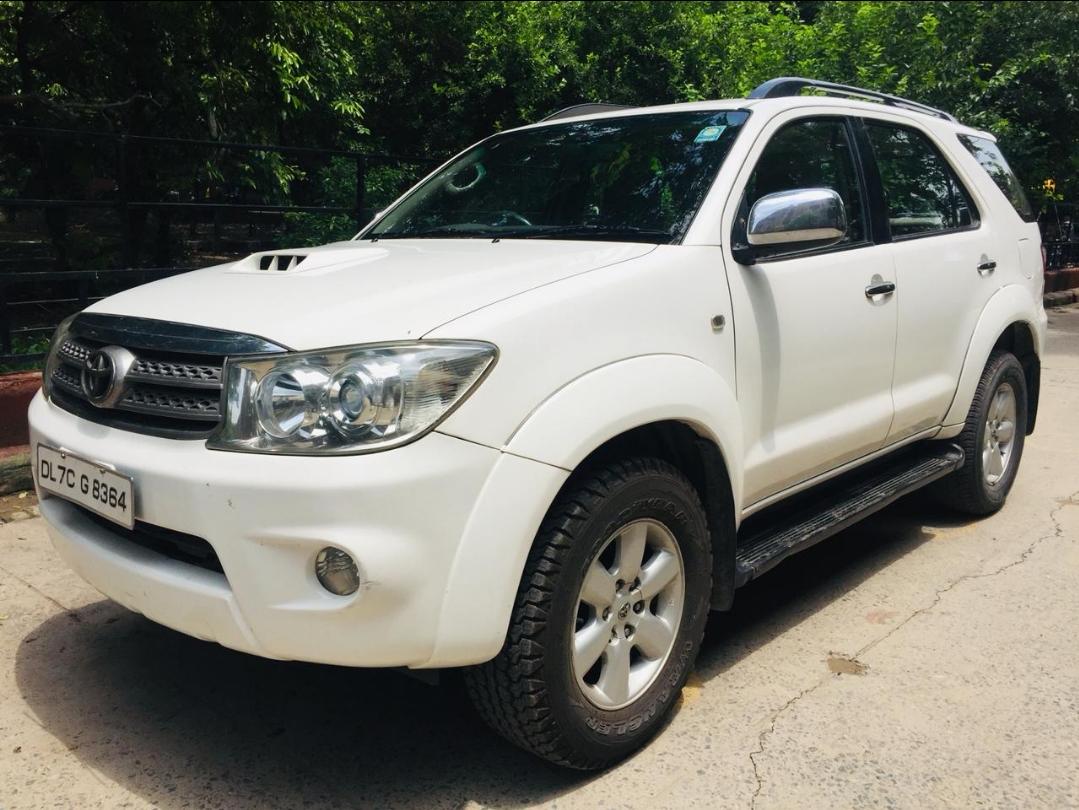 2011 Toyota Fortuner 3.0 4x2 MT 2011 Toyota Fortuner 3.0 4x2 MT